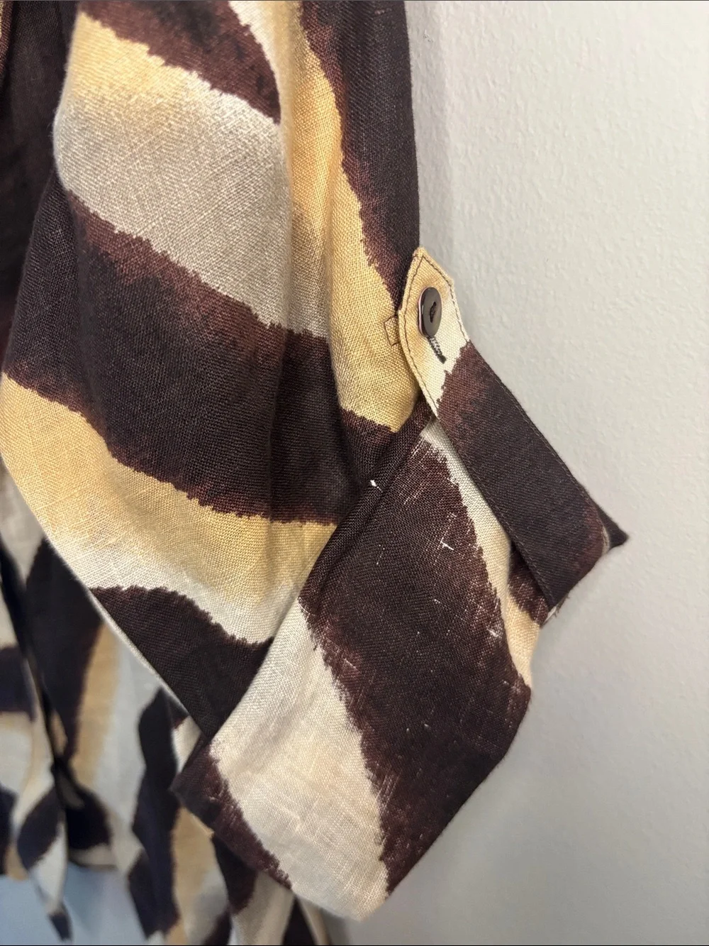 Lafayette 148 brown stripe animal print zebra linen button down shirt size 8 - Picture 5 of 5